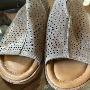 Comfortiva Leather Upper Sandals